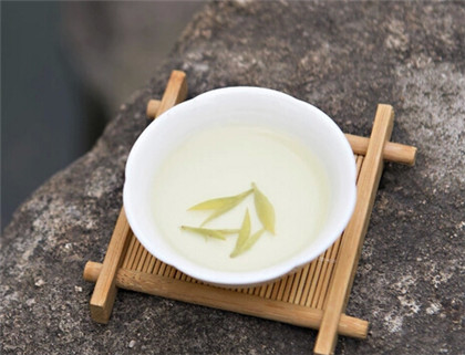 竹叶青茶名字的由来