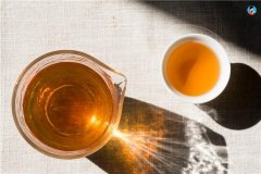 黑茶有什么功效？更适合什么人群喝？