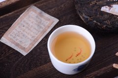 中秋饮黑茶配月饼，解腻又助消化