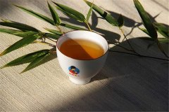 一壶古树红茶，温暖整个秋冬